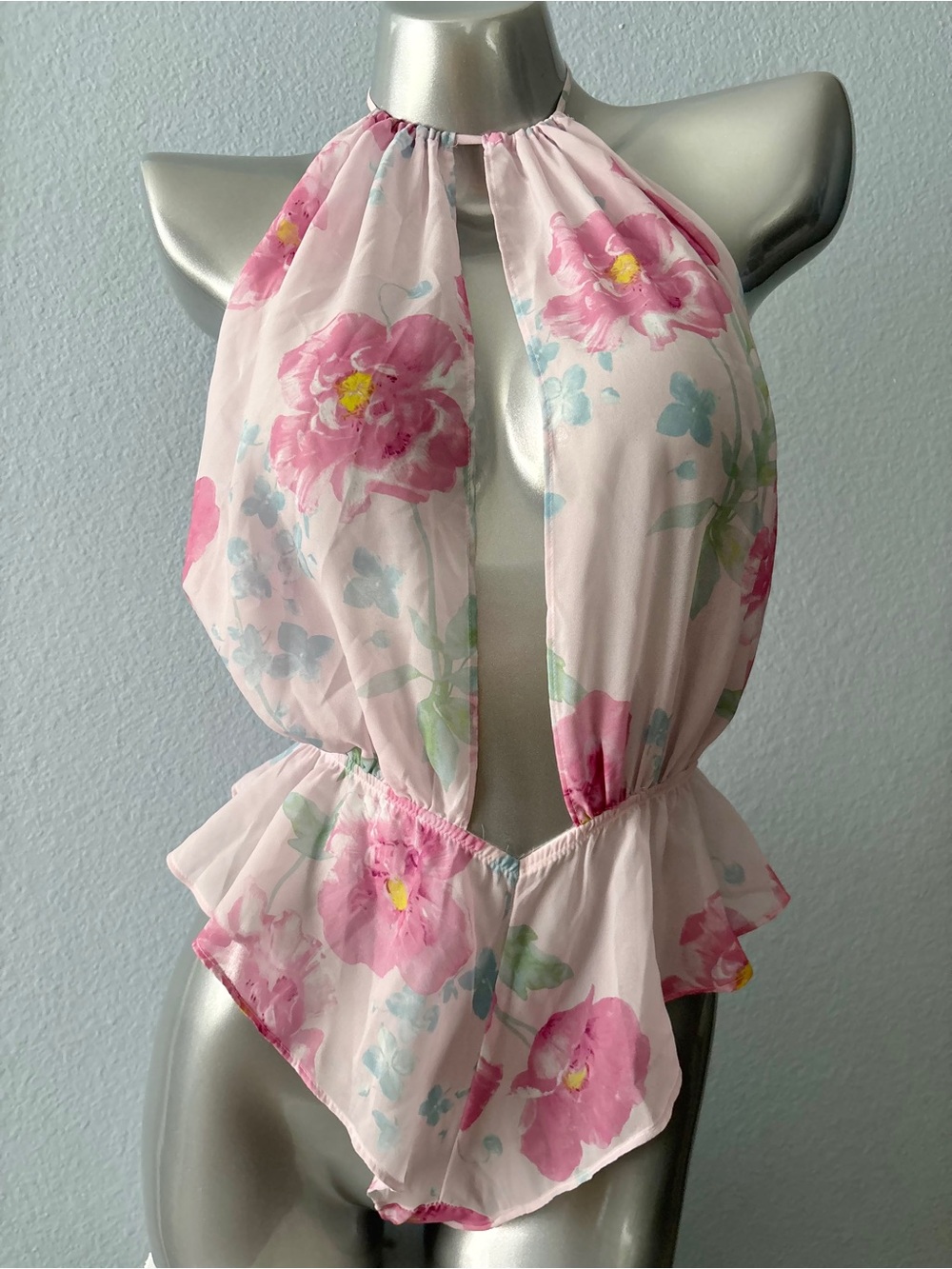 Victoria's Secret Teddy Nwt Peony Chiffon Halter Floral Open Front V String
